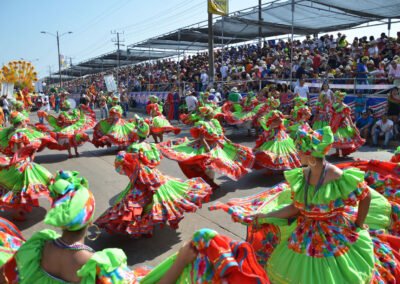 Vive el Carnaval de Barranquilla 2027 con Munditur. Nuestro paquete turístico incluye hotel, traslados, desayunos y asistencia durante el viaje.